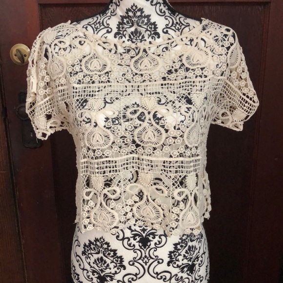 LAST ONE! Crochet crop top - Picture 4 of 4